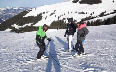 Erwachsenen-Skischule